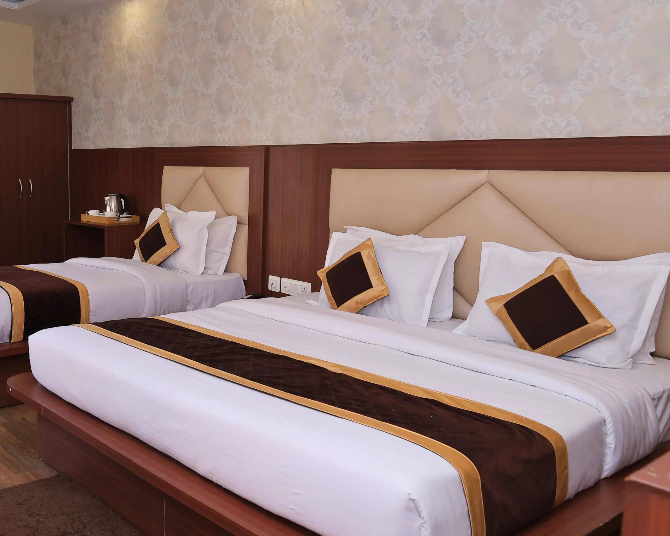 Read more about the article Singlex or Duplex? Let’s Find Your Perfect Room in McLeodganj!